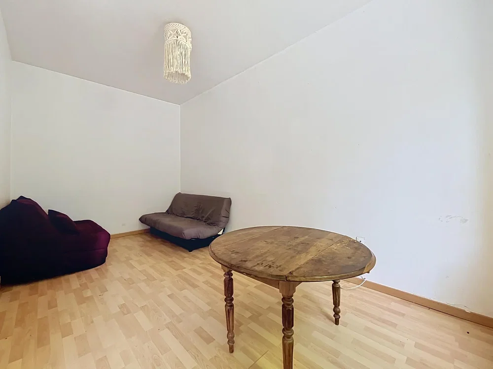 Wohnzimmer; holzboden, tageslicht