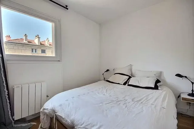 Bedroom; natural light, wood floor