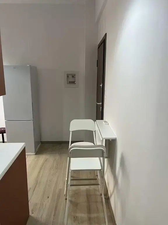 Cuisine; parquet, lumière naturelle