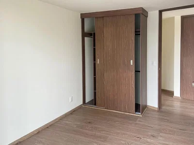 Schlafzimmer; holzboden