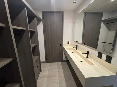 Badezimmer; fliesenboden, renoviert, tageslicht