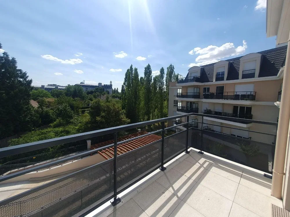 Balkon; blick, tageslicht, fliesenboden