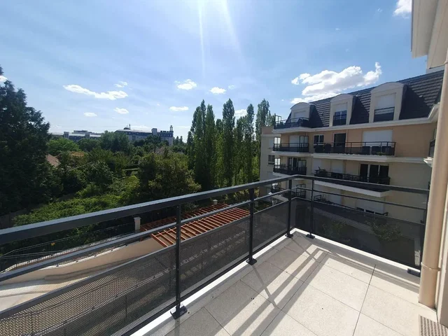 Balkon; blick, tageslicht, fliesenboden