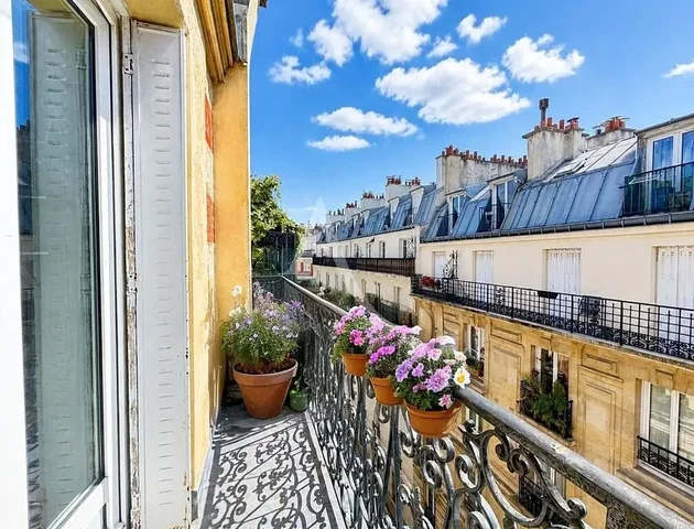 Balcon; vue, lumière naturelle