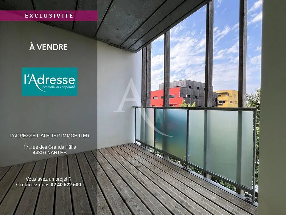 Balkon; uitzicht, natuurlijk licht, houten vloer