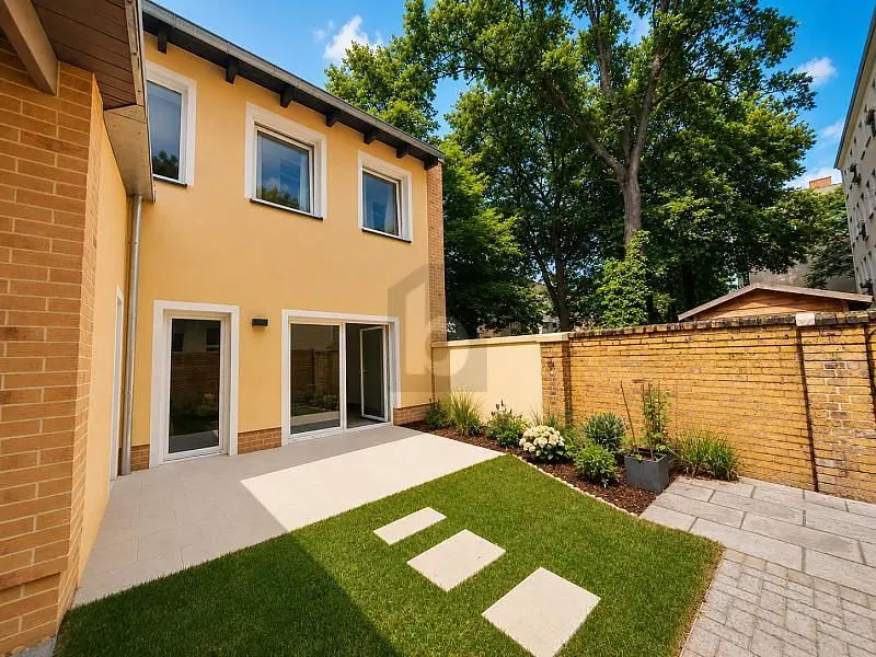House and surroundings; natural light, renovated