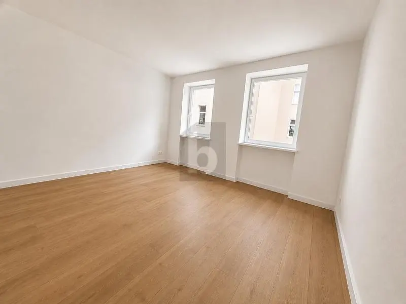 Bedroom; wood floor, natural light