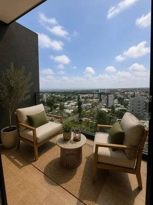 Balkon; výhled, přirozené světlo, dlažba