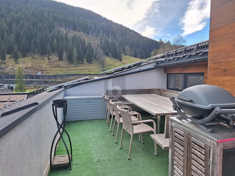 Terrasse; vue, lumière naturelle