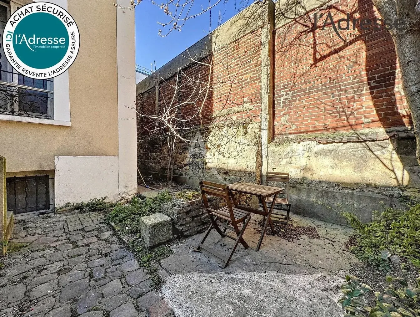 Terasa; potrebna renovacija, prirodna svjetlost