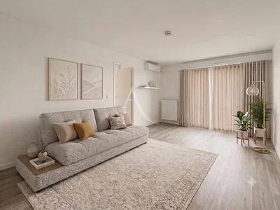 Wohnzimmer; tageslicht, holzboden, moderner stil