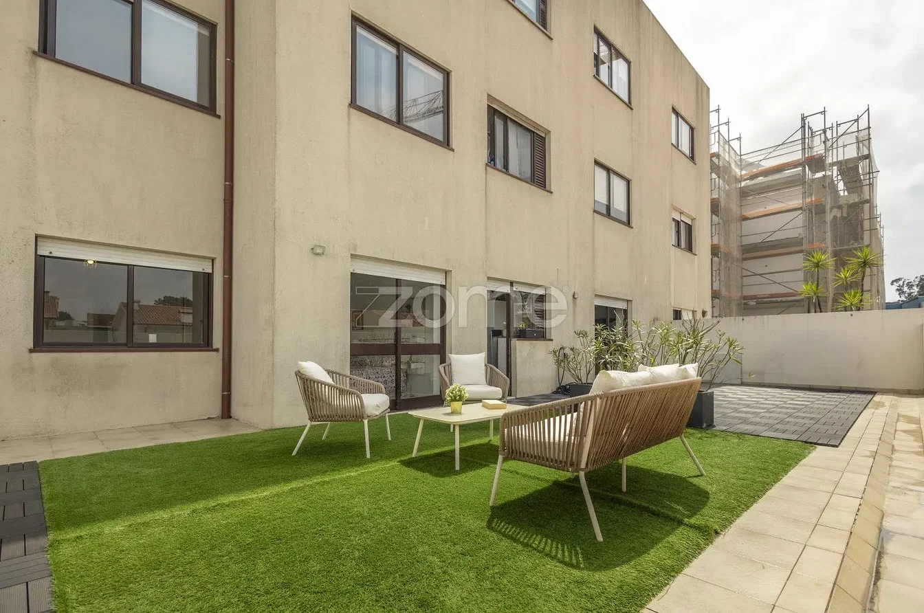 Terrasse; lumière naturelle, style moderne