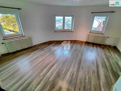 Autre; parquet, lumière naturelle
