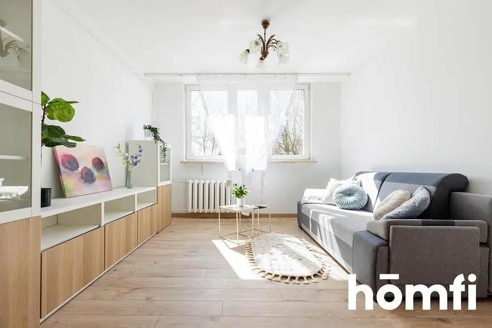 Soggiorno; luce naturale, pavimento in legno, stile moderno