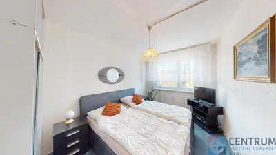 Camera da letto; luce naturale, stile moderno