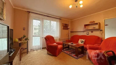 Salon; lumière naturelle, style rustique