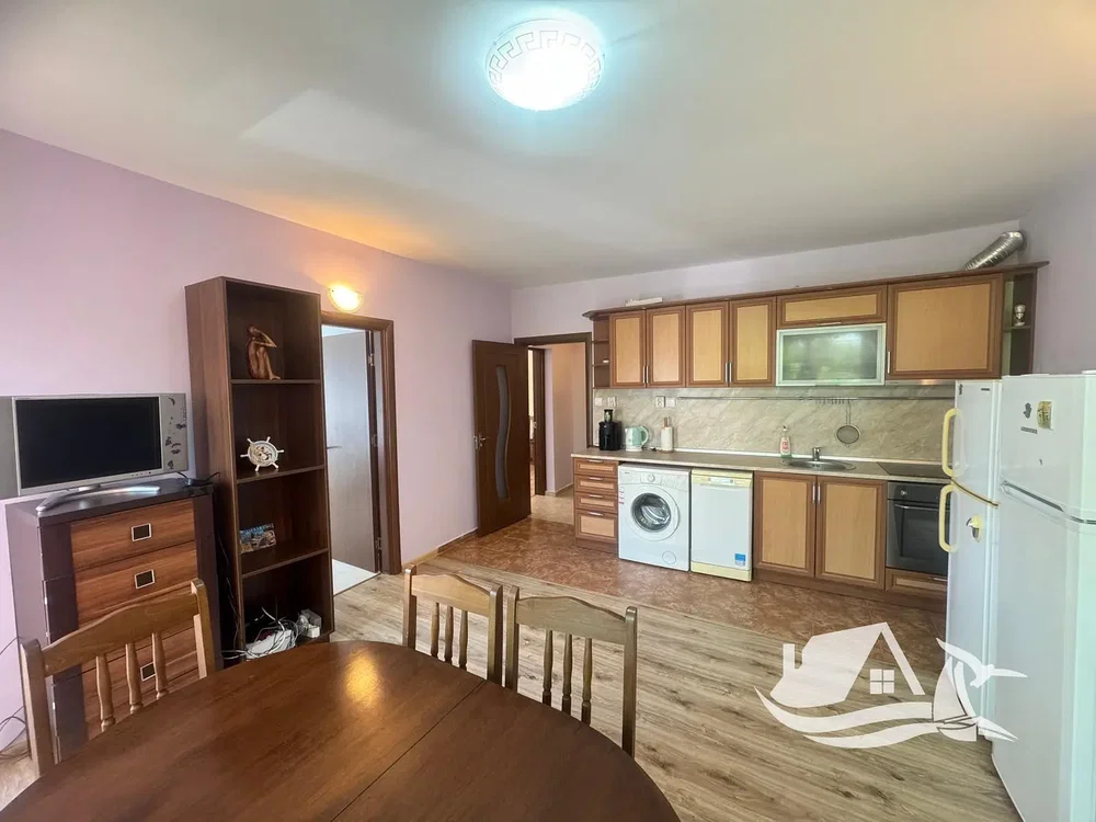 Kitchen; kitchen appliances, tile floor, wood floor