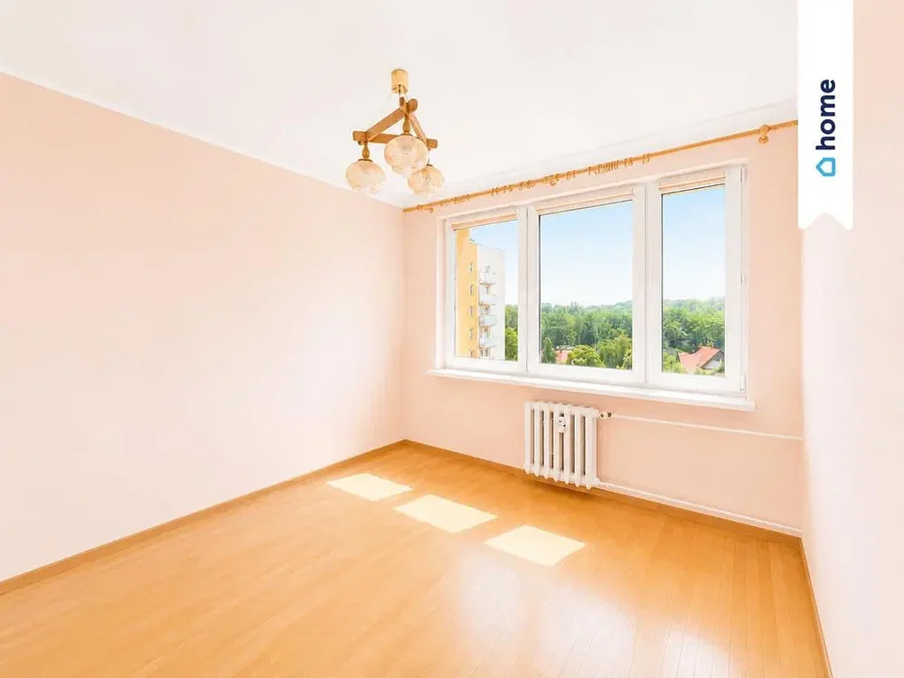 Chambre; parquet, lumière naturelle, vue