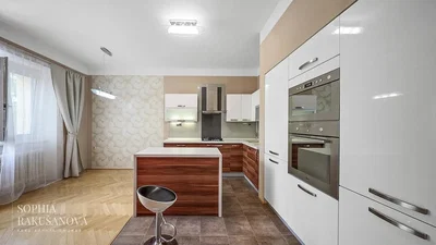 Kitchen; kitchen appliances, wood floor, natural light