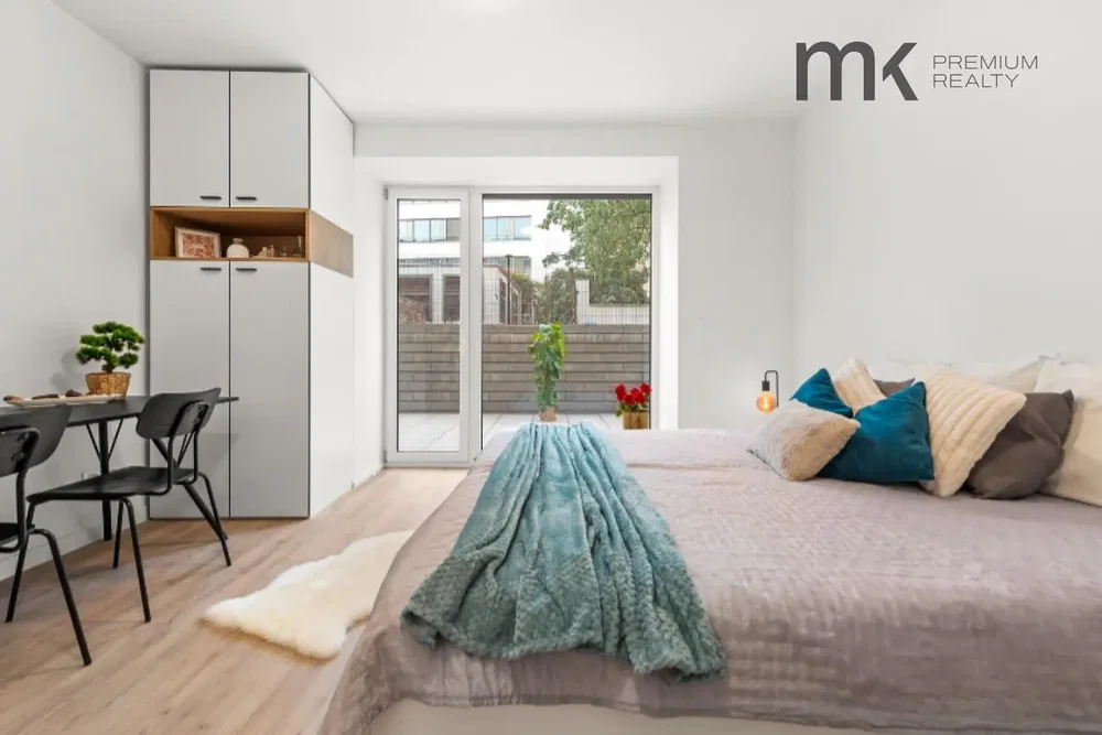 Schlafzimmer; tageslicht, holzboden, moderner stil