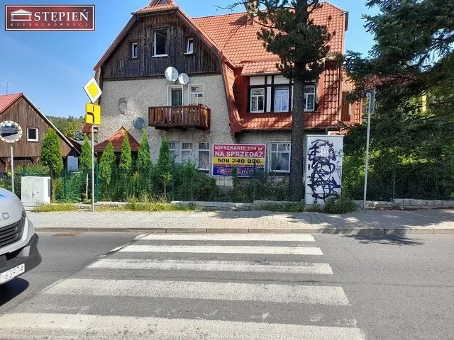 Küche; küchengeräte, holzboden, tageslicht, moderner stil, renoviert