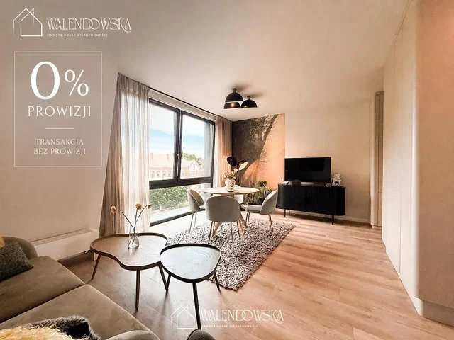 Wohnzimmer; tageslicht, holzboden, moderner stil