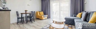 Wohnzimmer; tageslicht, holzboden, moderner stil