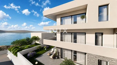 Maison et environs; vue, lumière naturelle