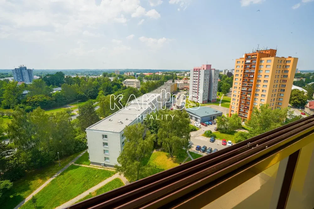 Балкон; гледка, естествена светлина