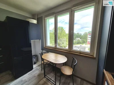 Kitchen; view, tile floor