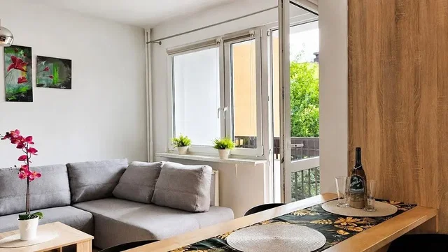 Soggiorno; vista, luce naturale, stile moderno