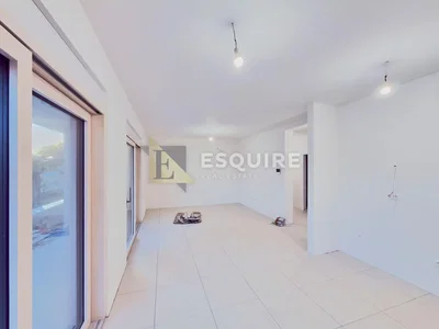 Other; tile floor, needs renovation, natural light