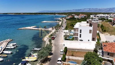 Casa e dintorni; vista, luce naturale