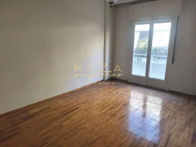 Autre; parquet, lumière naturelle