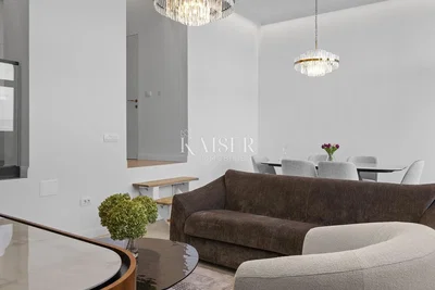 Soggiorno; luce naturale, stile moderno
