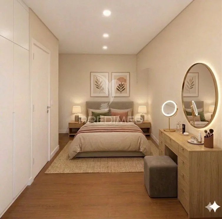 Bedroom; wood floor, natural light, modern style