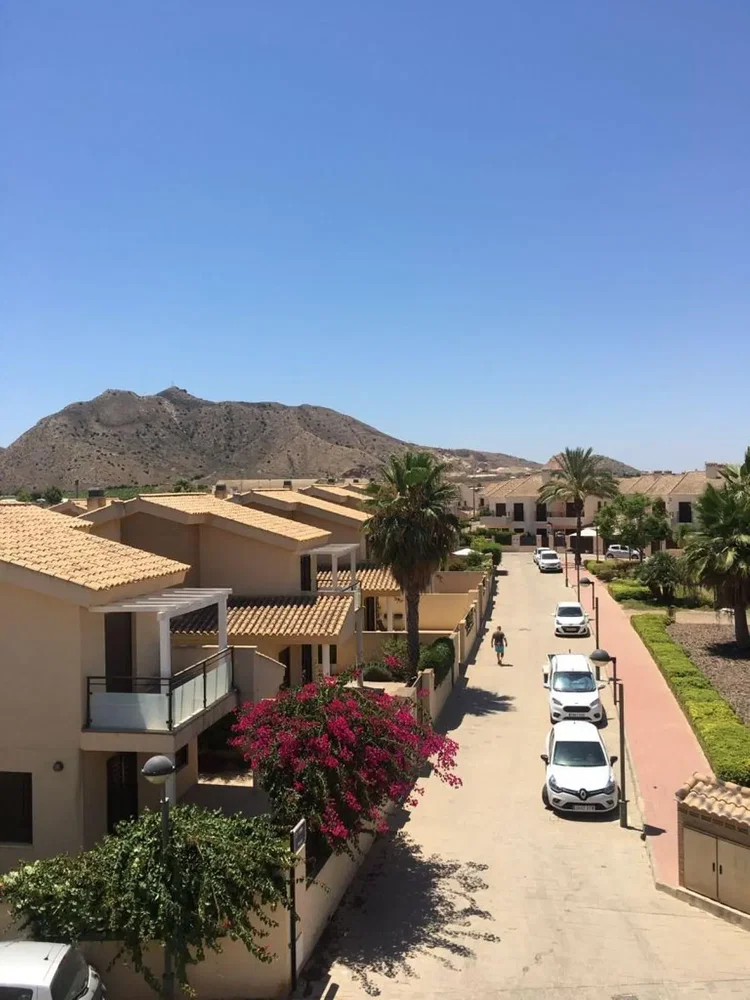House and surroundings; view, natural light