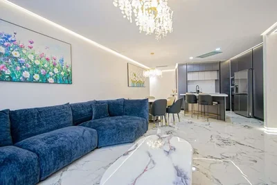Obývací pokoj; moderní styl, po rekonstrukci, přirozené světlo, dlažba