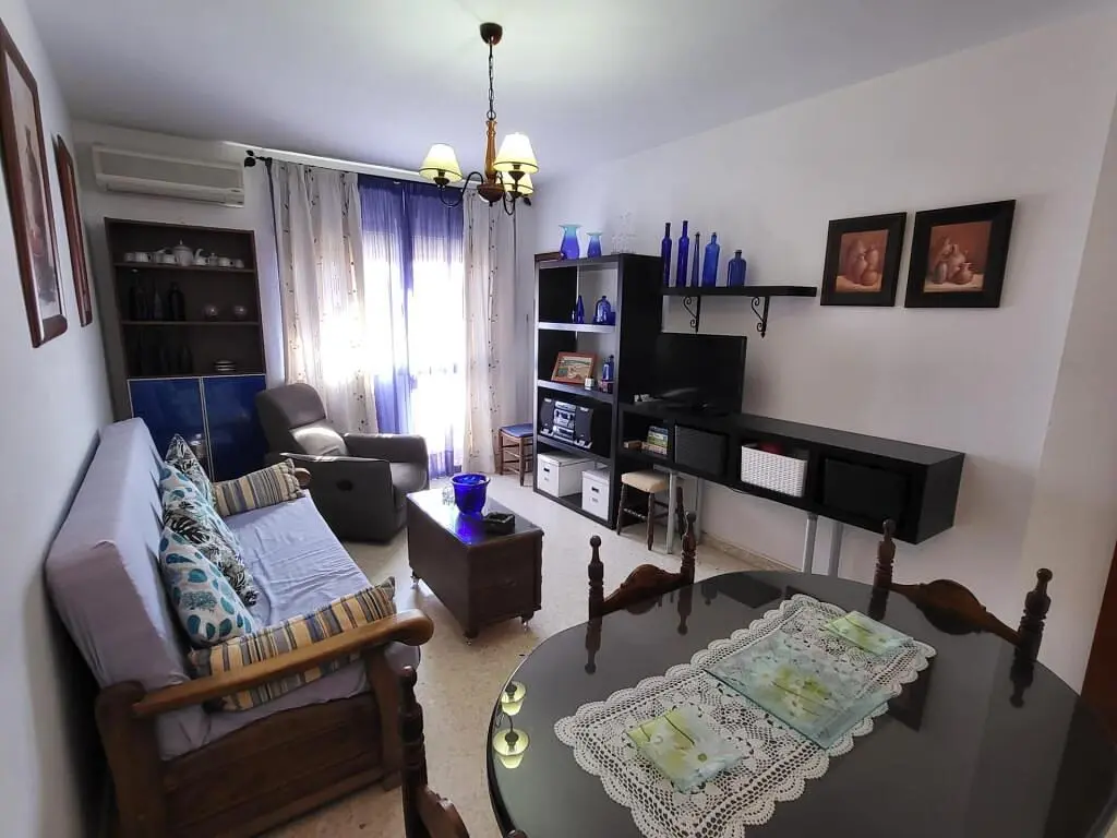 Woonkamer; natuurlijk licht, rustieke stijl