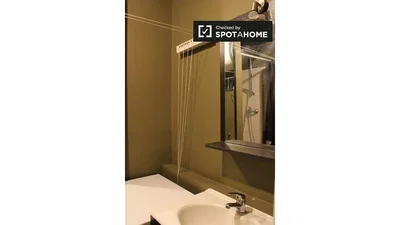 Toilette; ristrutturato, luce naturale