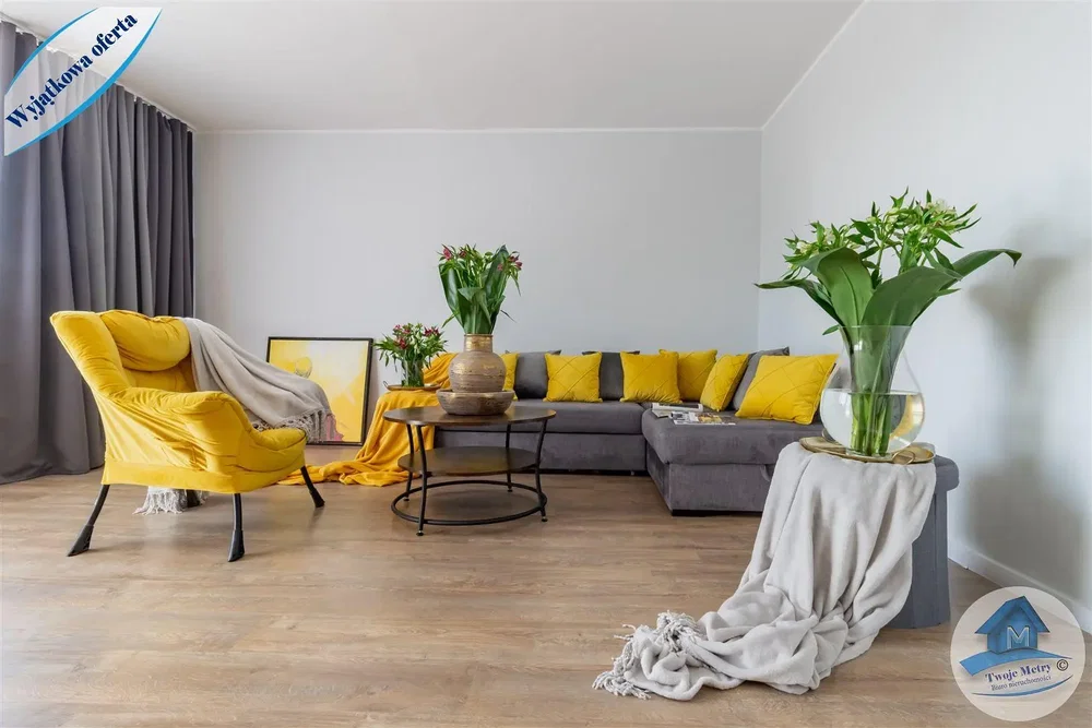 Wohnzimmer; holzboden, tageslicht, moderner stil