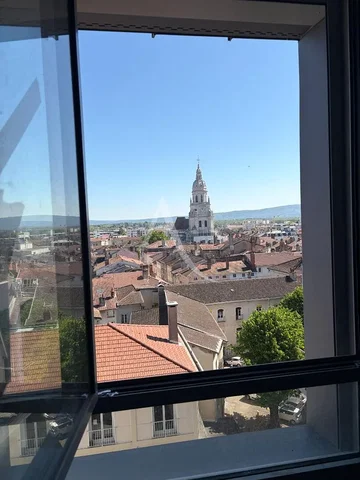 Balkon; výhled, přirozené světlo