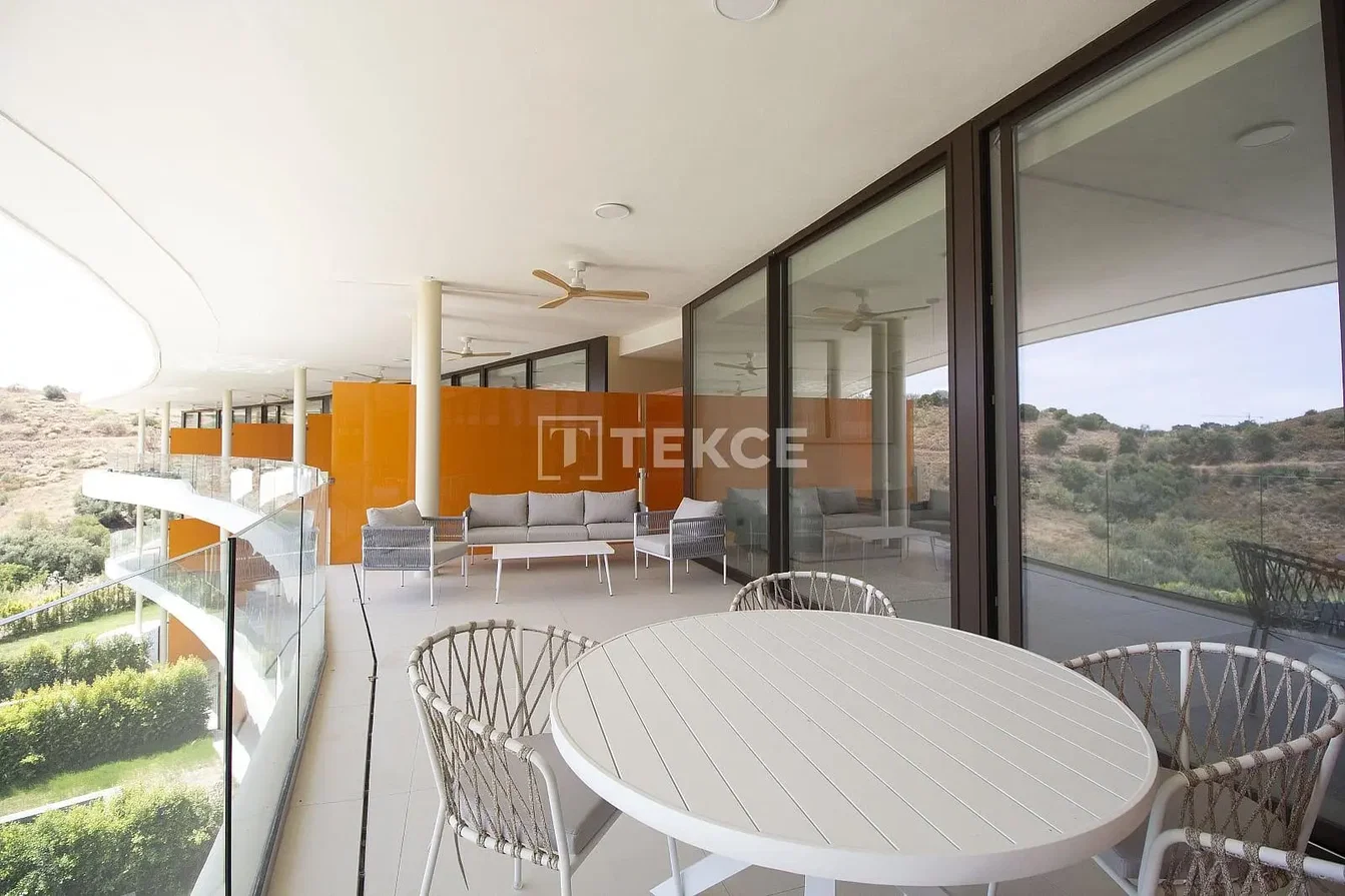 Terrace; view, natural light