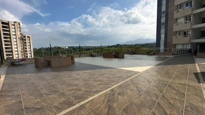 Terrazza; vista, pavimento in piastrelle