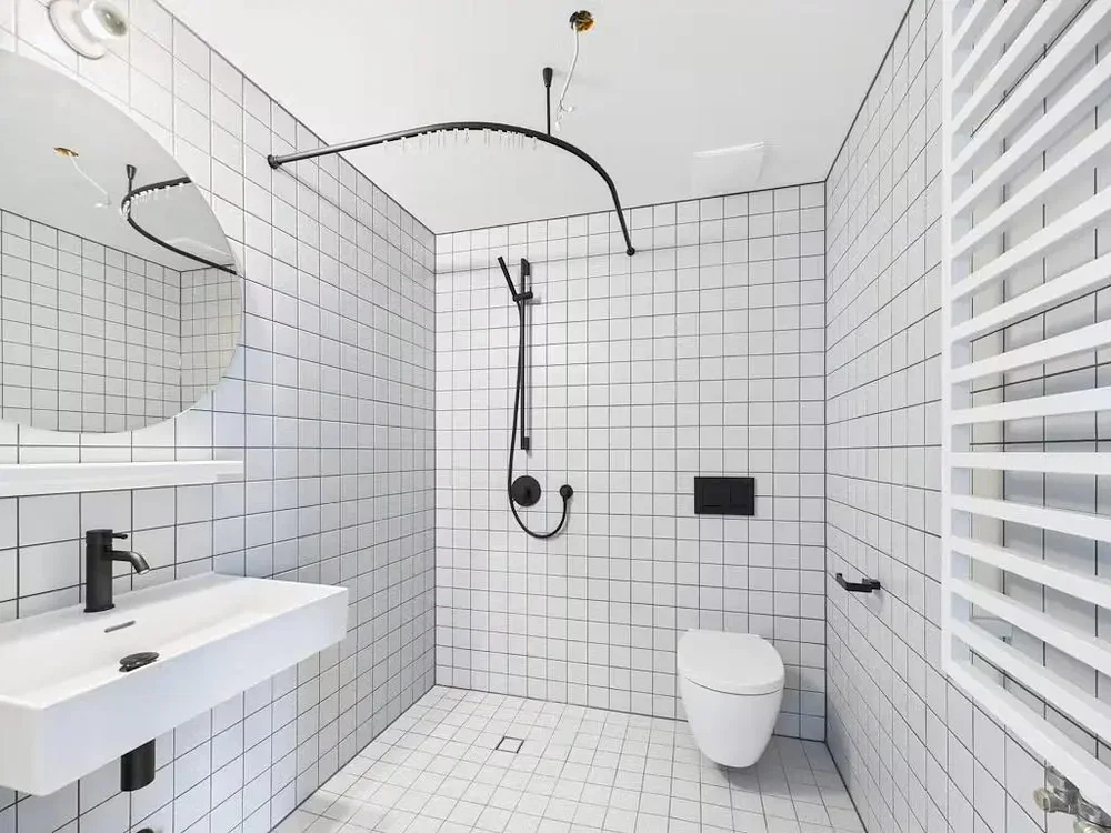 Bathroom; tile floor, natural light