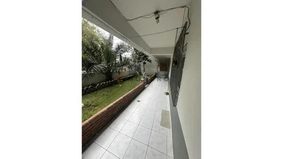 Balkon; pločice, prirodna svjetlost, pogled