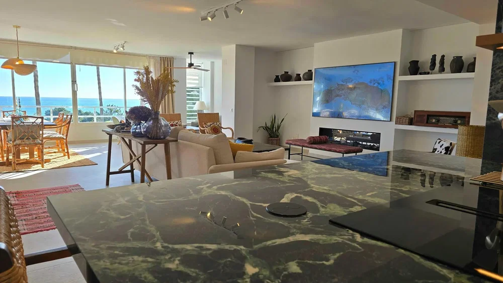 Living room; view, natural light, modern style