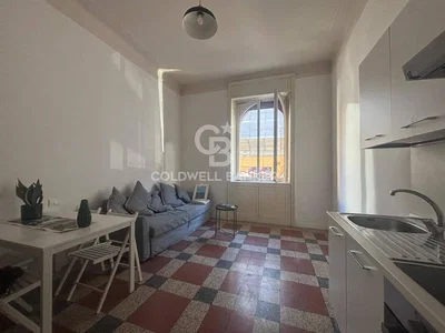 غرفة معيشة; ضوء طبيعي, أرضية من البلاط