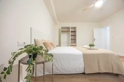 Chambre; parquet, lumière naturelle, style moderne
