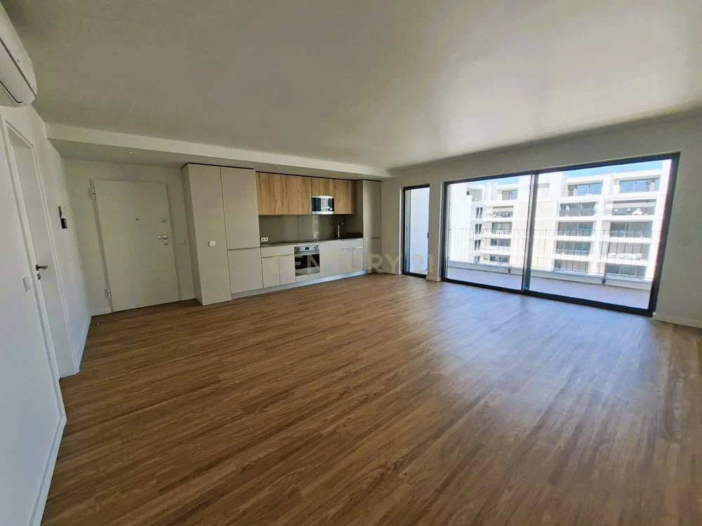 Wohnzimmer; holzboden, hohe decken, tageslicht, blick, küchengeräte